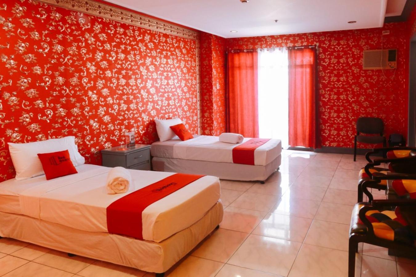 Hotel Reddoorz @ Castle Chateau Iloilo City